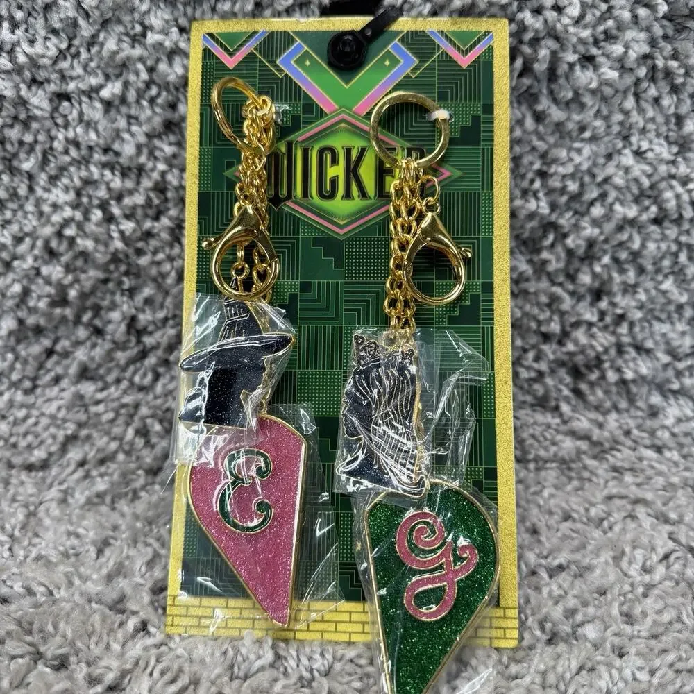 Wicked Glinda & Elphaba Magnetic Heart Bestie Keychain Set New